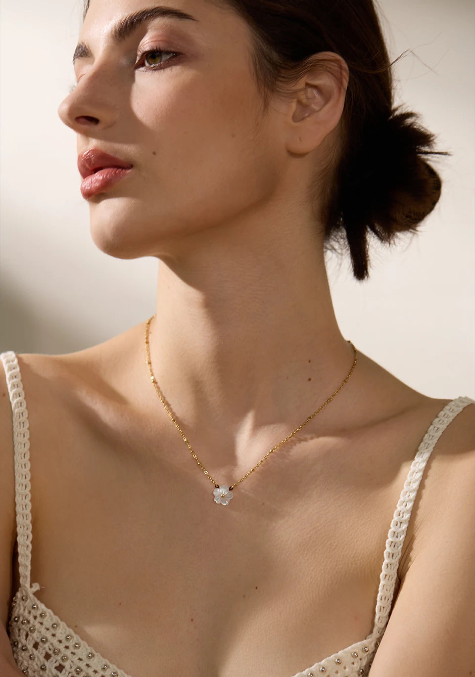 Yhpup Chic Fashion Natural Shell Flower Pendant Necklace Gift Stainless Steel Exquisite Chain Gold Color Premium Jewelry Bijoux
